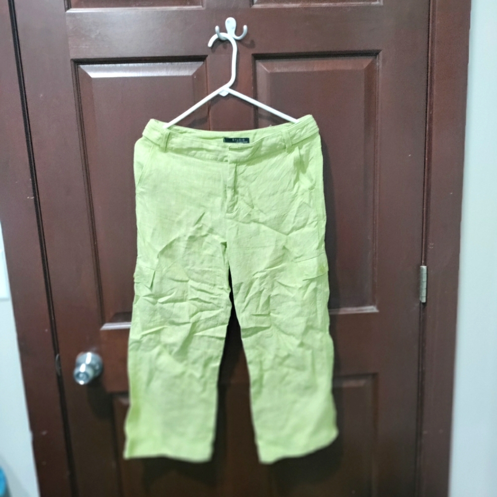 Studio Liz Claiborne 100% linen green capris size S